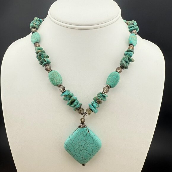 Handcrafted Turquoise Beaded Necklace With Pendant Silver Tone Accents - Picture 1 of 7